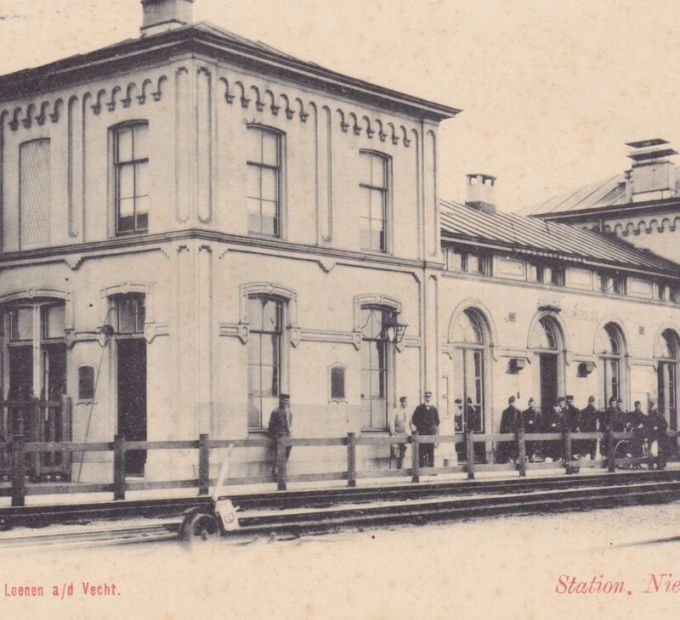 Station Nieuwersluis