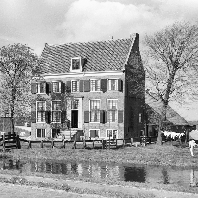 Bijlmerlust op zijn originele plek in de Bijlmermeer, nu aan het Gein, zonder boerderijdeel