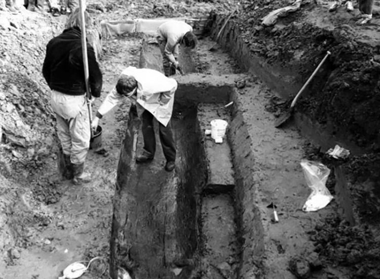 Opgegraven boomstamkano in Nigtevecht