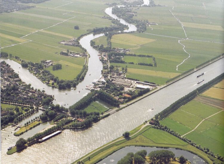 Splitsing Vecht-AmstedamRijnkanaal bij Nigtevecht