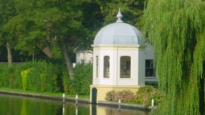 theekoepel_oud_over_